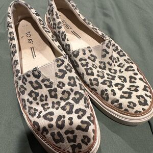 TOMS Women's Animal Print Flats
